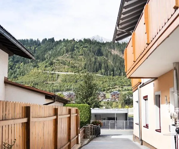 In - Out Nem Alpin * Schladming